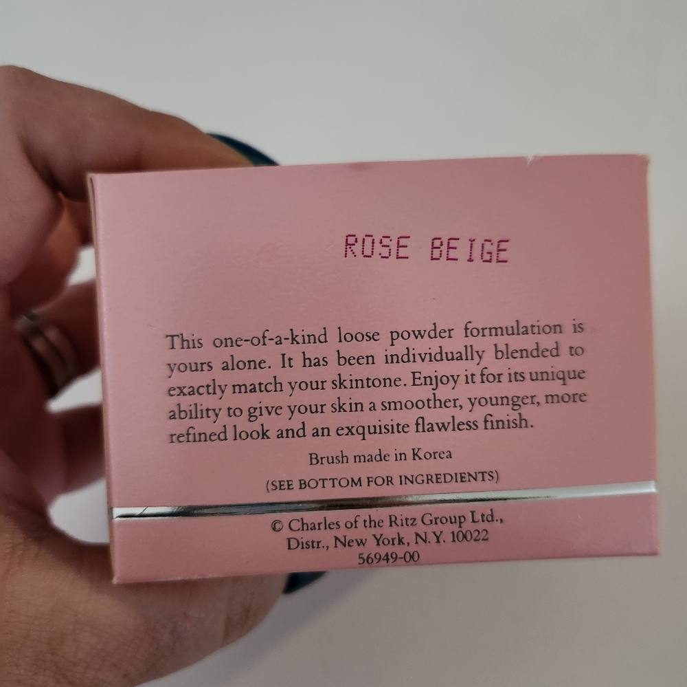 Charles of the Ritz Setting Powder - Picture 5 of 5